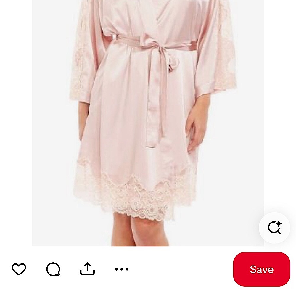 GORGEOUS SILK AND LACE ROBE BY PRIMA DONNA